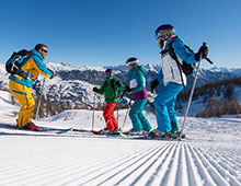 UCPA ski instruction group